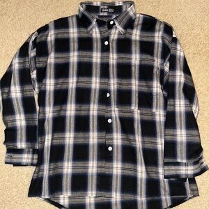 Women’s Black and White Plaid Shirt